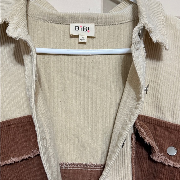 Bibi Shacket - Picture 6 of 6